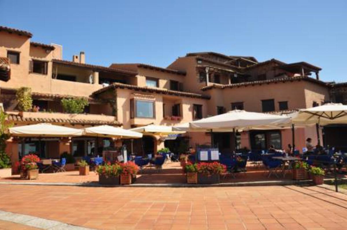 Villaggio Est Hotel Capo Coda Cavallo Italy