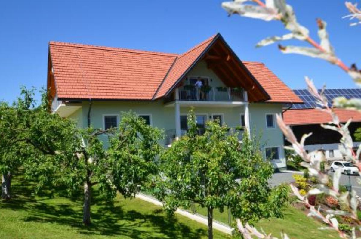 Weingut und Gästezimmer Zirngast Hotel Leutschach Austria