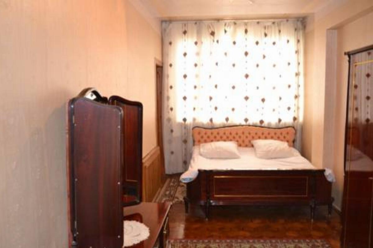 Квартира на Абазгаа в 7 минутах от моря Hotel Gagra Abkhazia