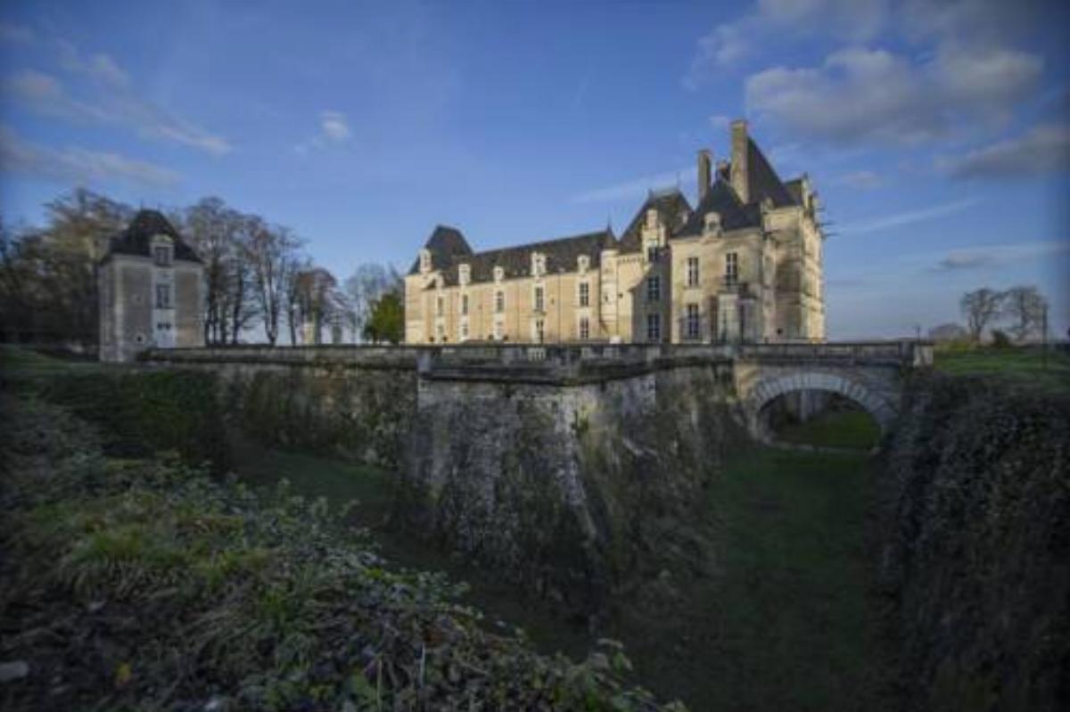 Chateau De Jalesnes