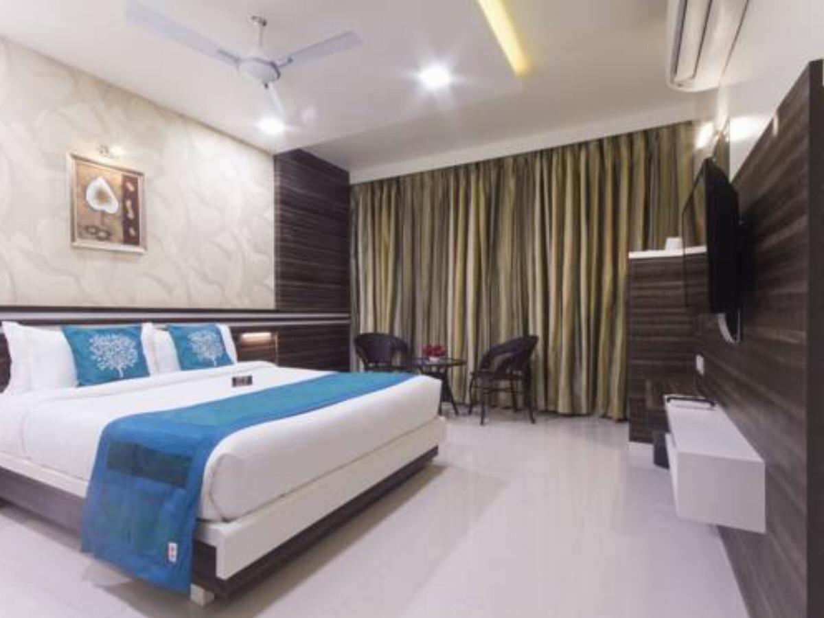 OYO 1052 Hotel Rudra Shelter International