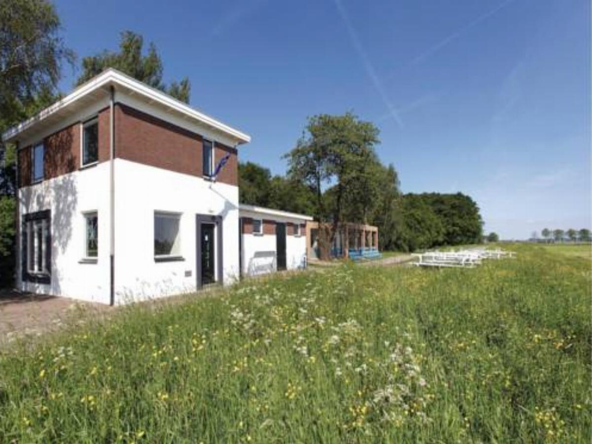 One-Bedroom Holiday Home in Bronkhorst