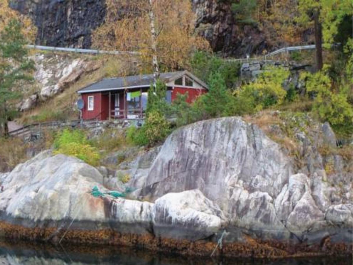 Two-Bedroom Holiday Home in Vallavik