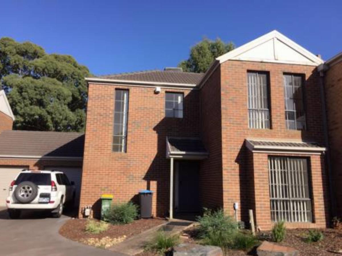 Townhouse Wantirna South