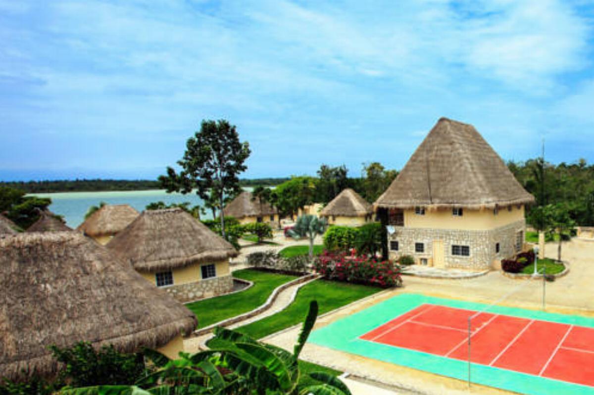 Bacalar Lagoon Resort