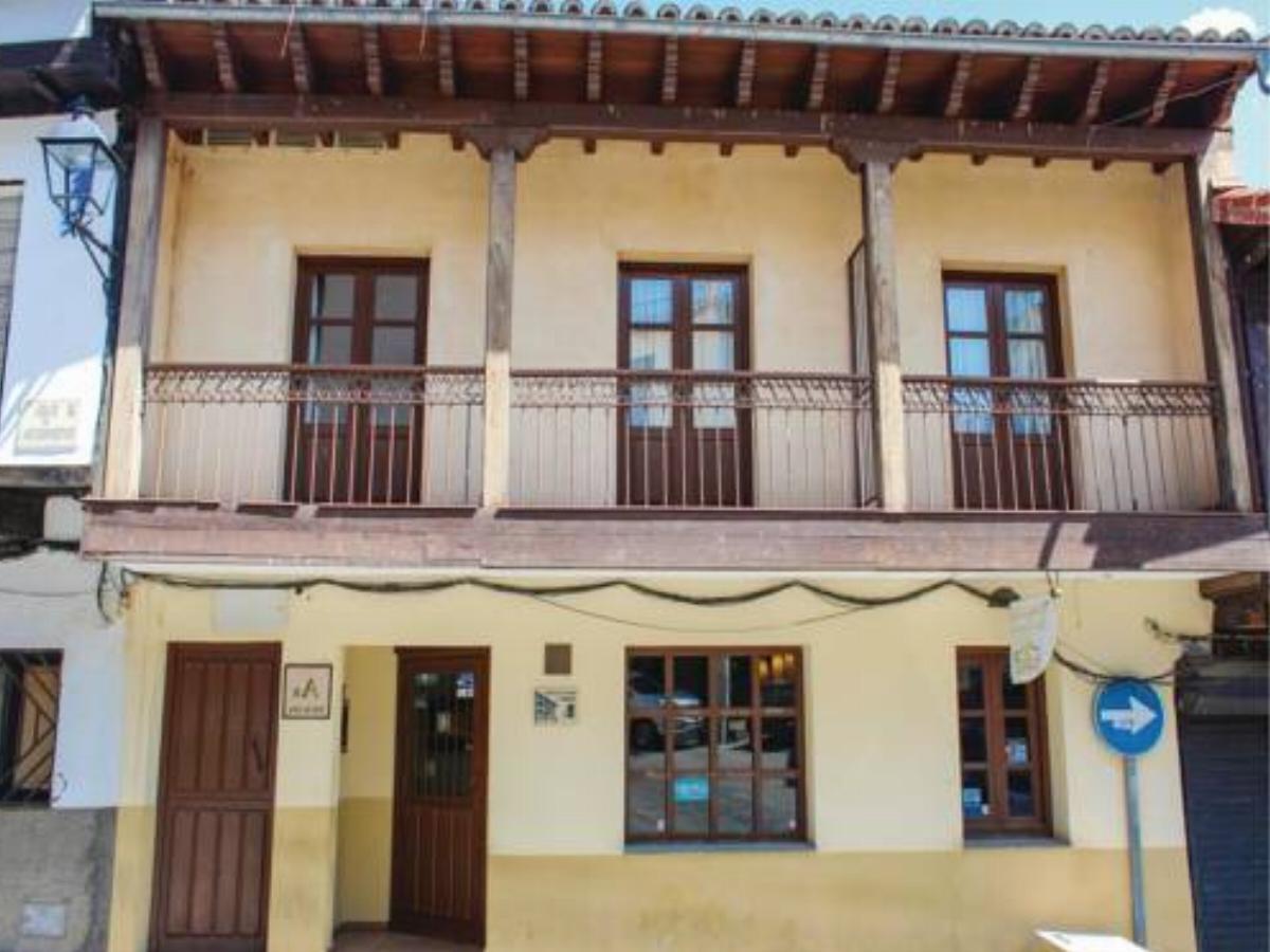 Two-Bedroom Apartment in Cabezuela del Valle
