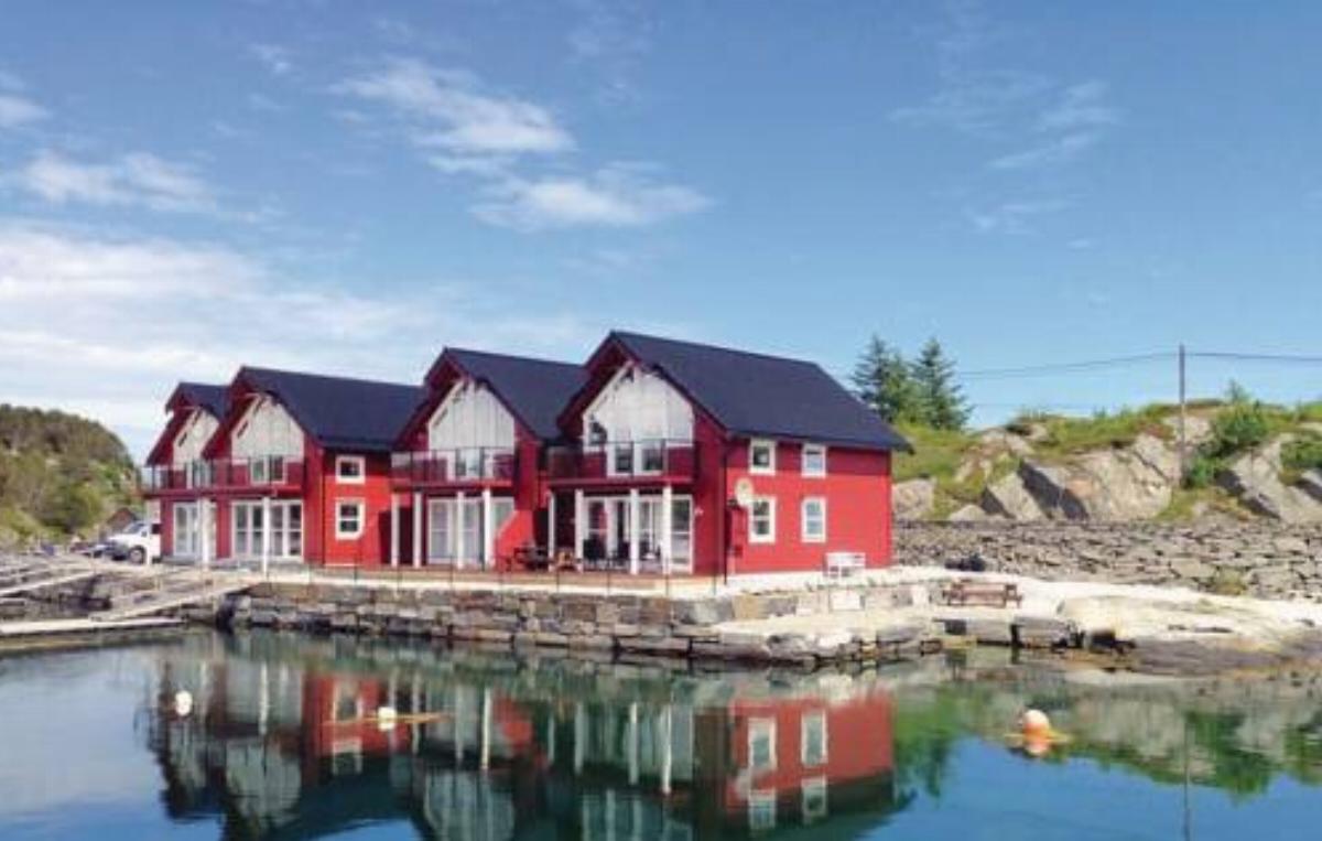 Apartment Tjeldstø with Sea View 08