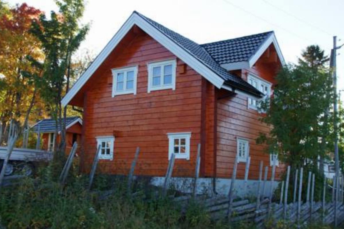 Aaroybukt Guesthouse