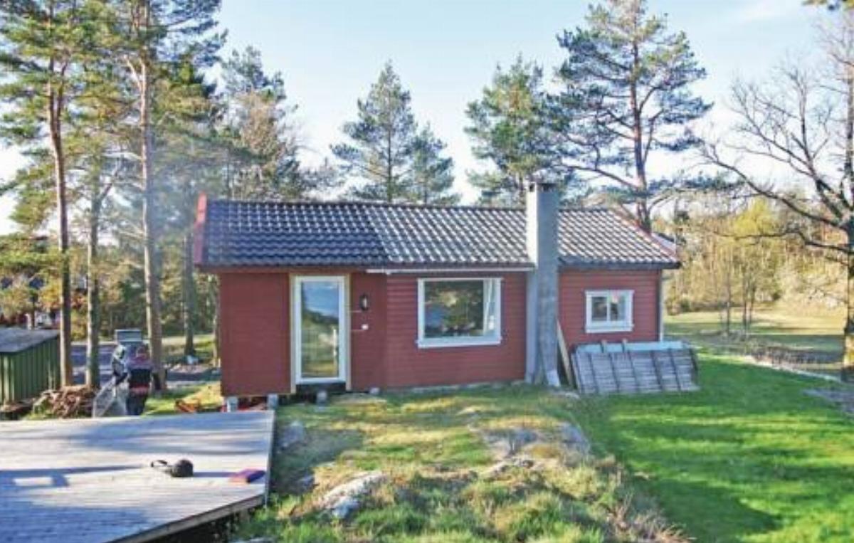 Three-Bedroom Holiday home with Sea View in Homborsund