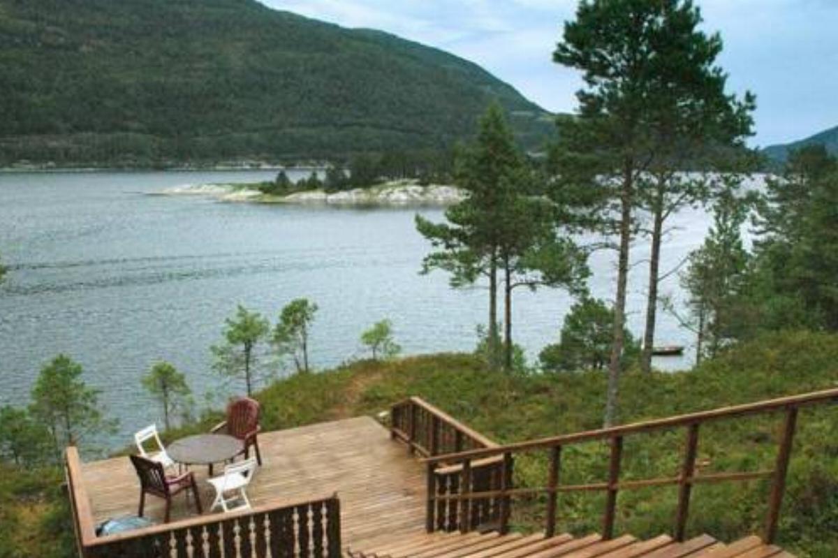 Two-Bedroom Holiday home in Todalen