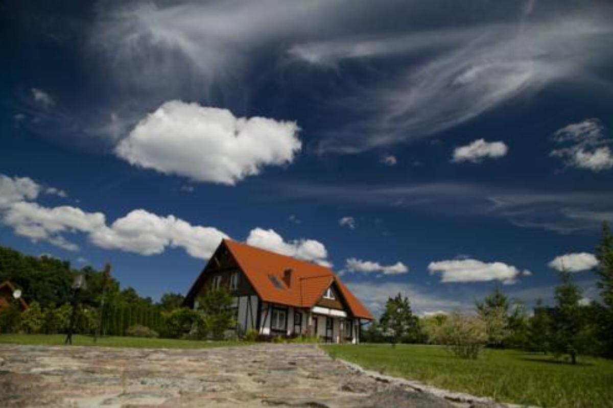 Dom nad jeziorem Bełdany