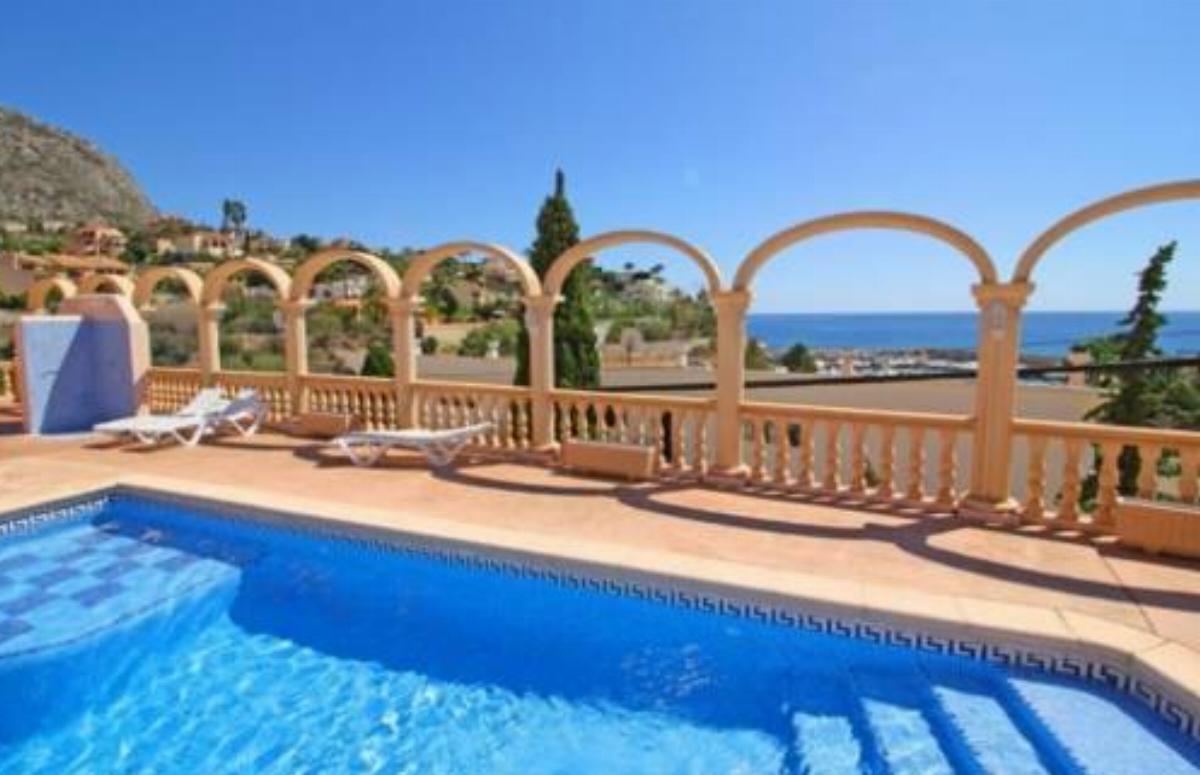 Bungalow with terrace, garden in Alicante