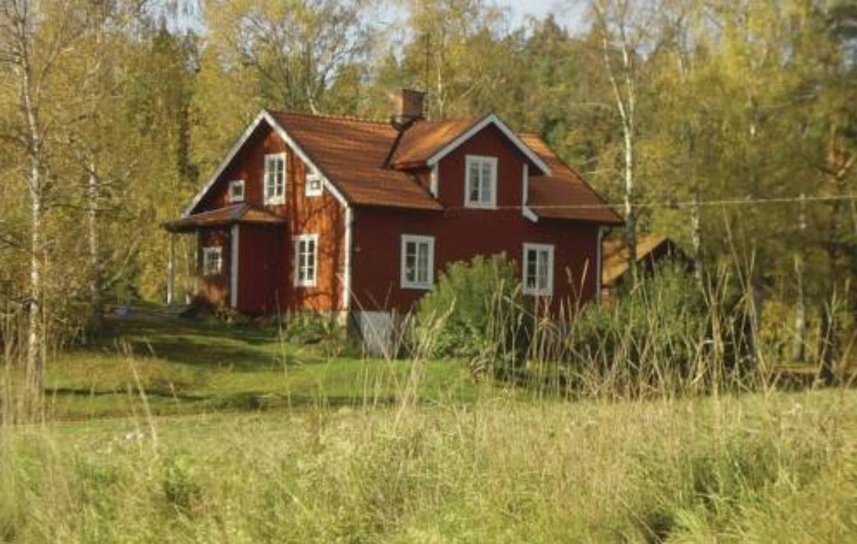 Five-Bedroom Holiday home with Sea View in Stjärnhov