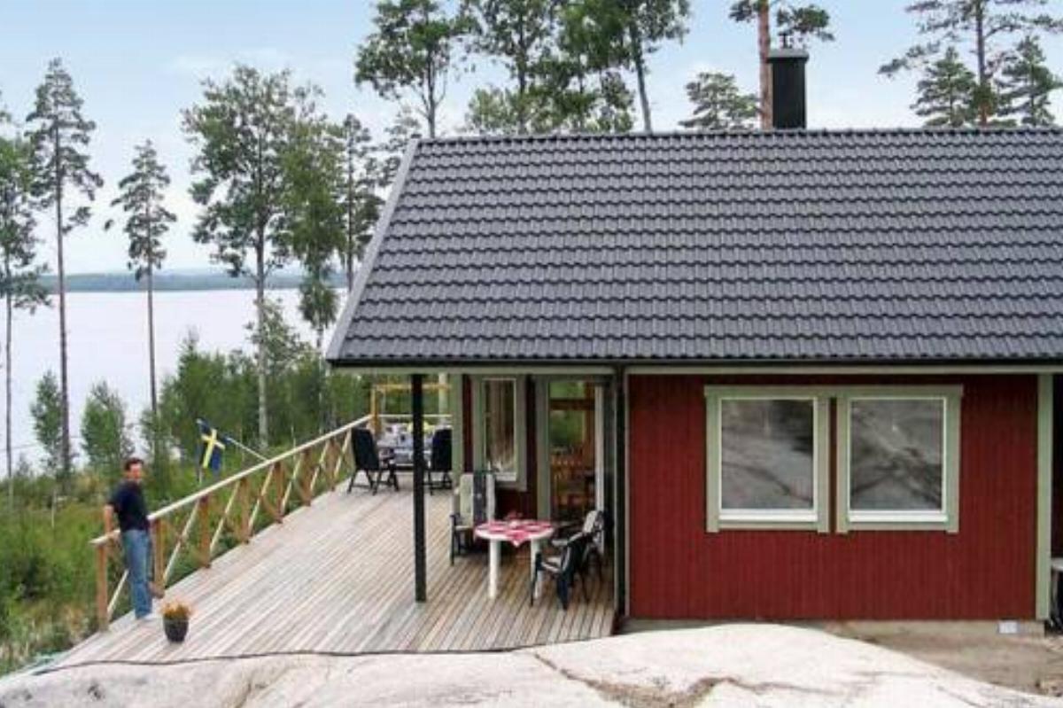 Four-Bedroom Holiday home in Karlskoga