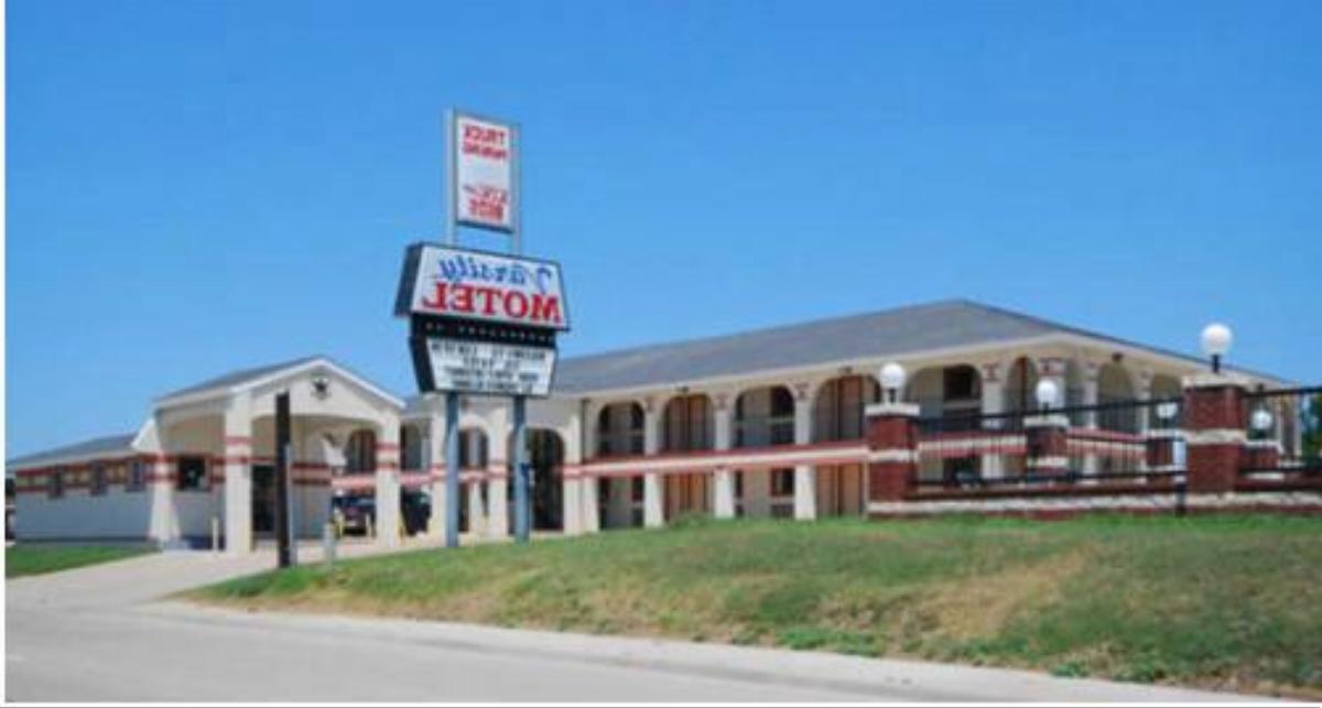 Varsity Inn Motel