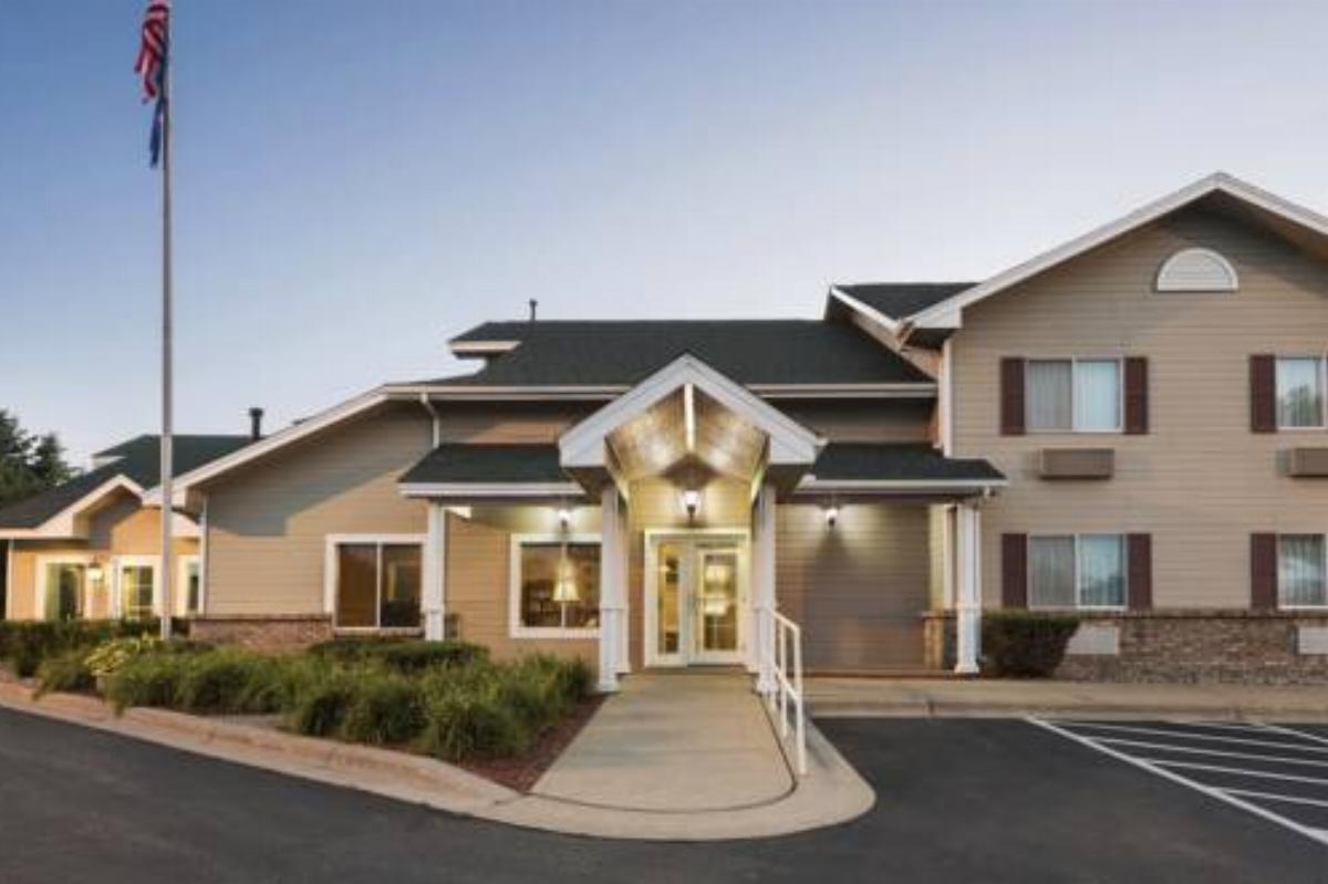 Country Inn & Suites by Radisson, Northfield, MN