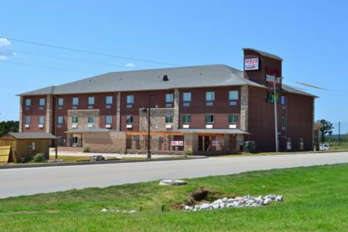 Red River Inn and Suites