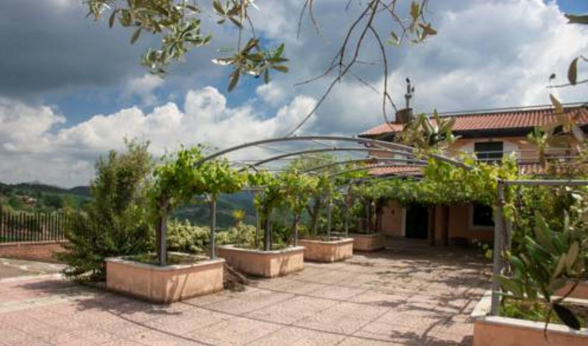Lisandro Wine Resort Caserta
