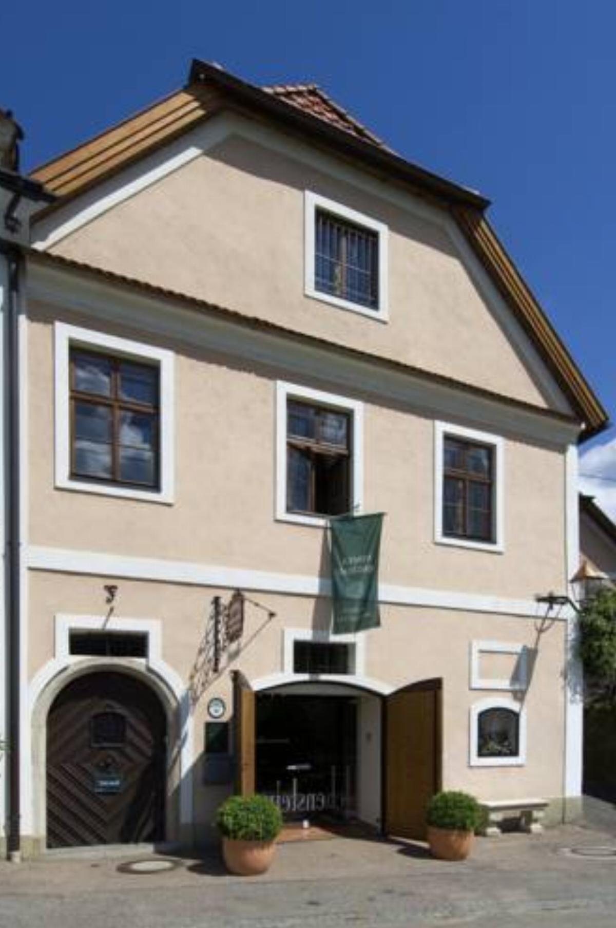 Gästehaus & Appartements Lehensteiner Wachau