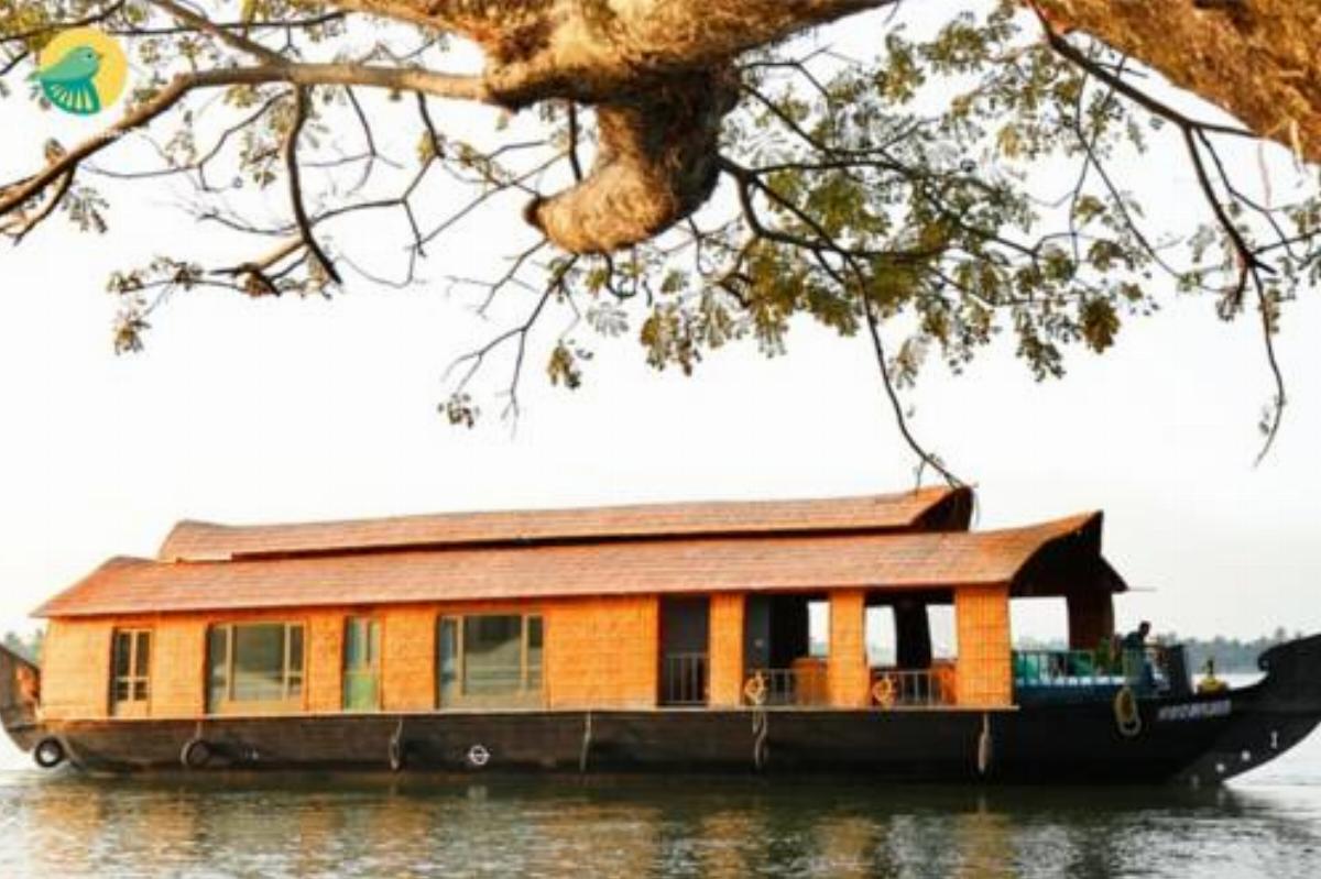 1 BHK Houseboat in Convent Road Trivandrum,, Alappuzha, by GuestHouser (372D)
