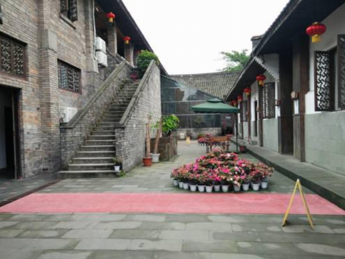 Liujiang Town Xiangba Inn