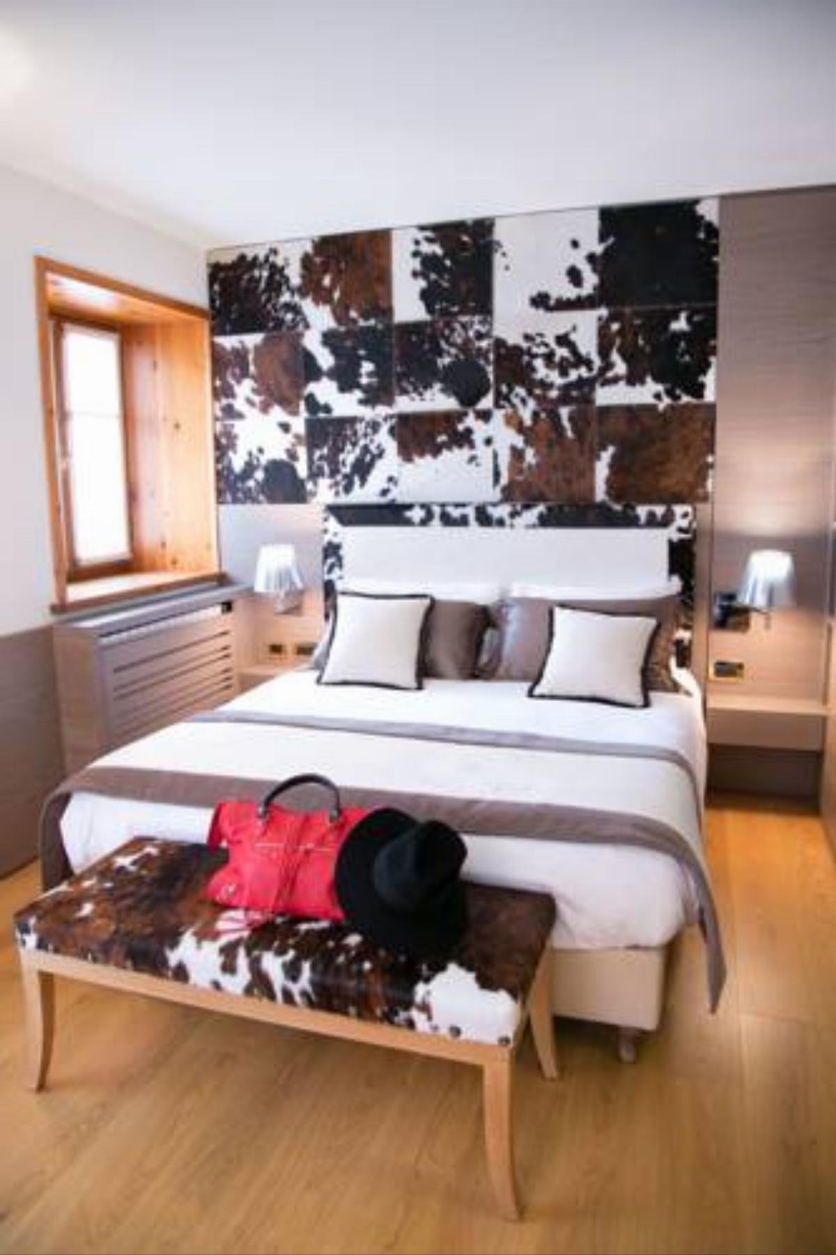 Ambra Cortina Luxury&Fashion Hotel