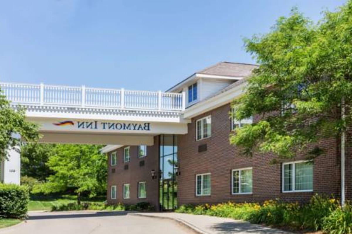 Baymont Inn and Suites Des Moines Airport