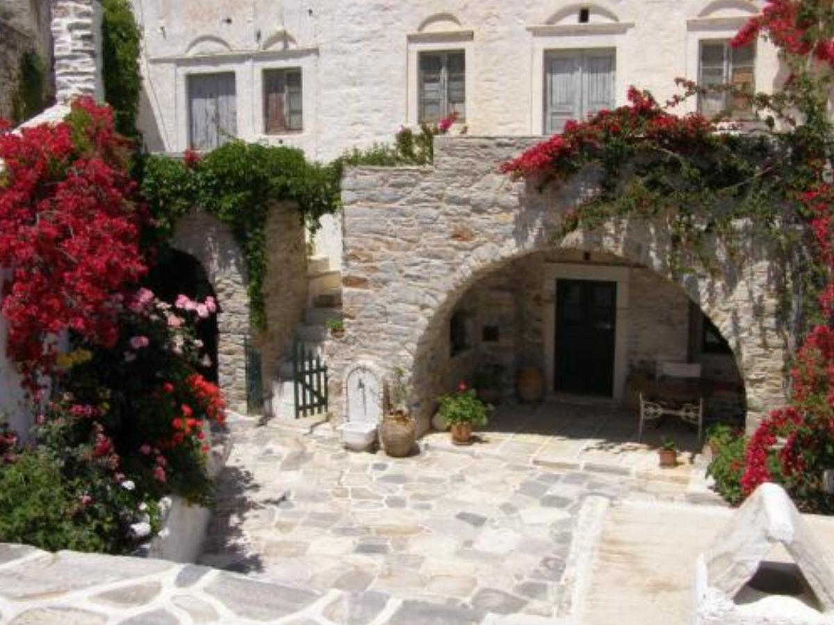 Zeus House Filoti Naxos