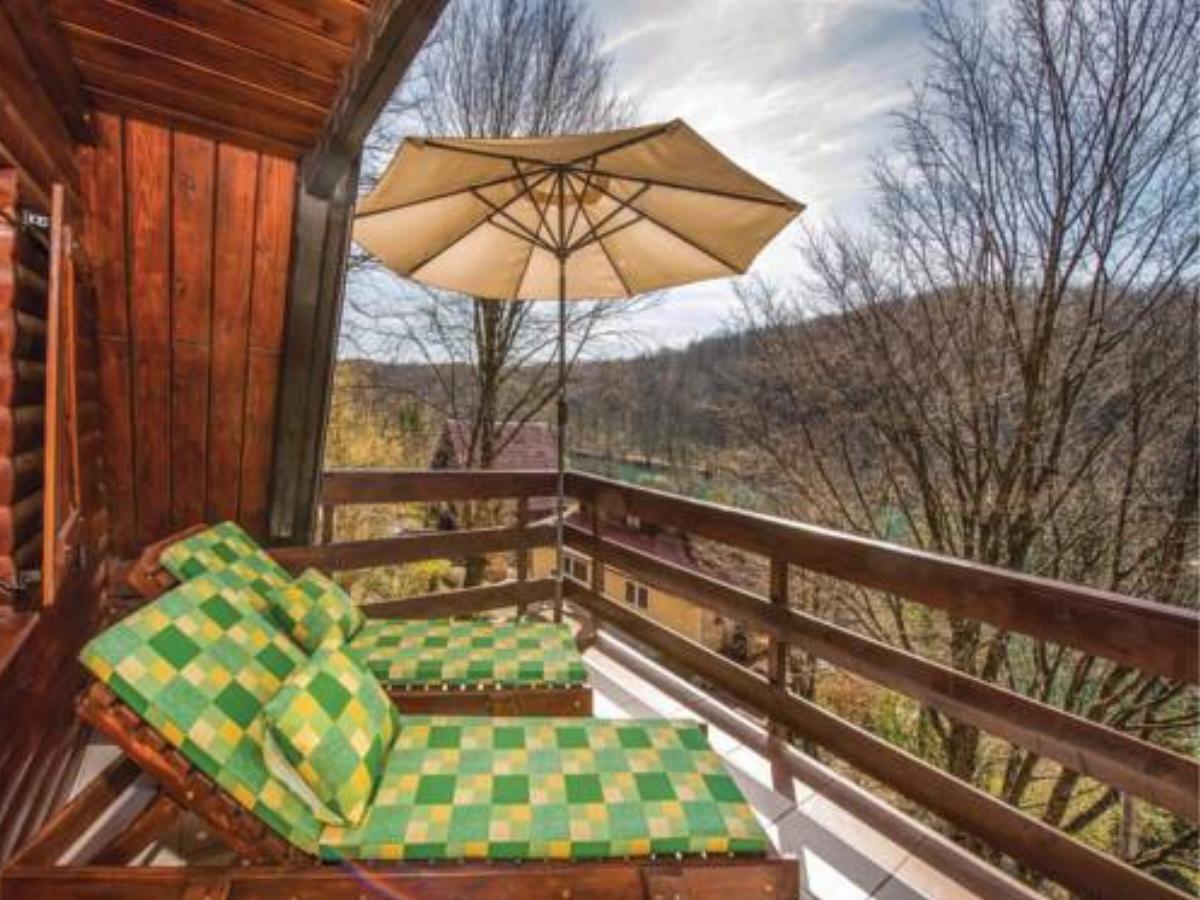 Two-Bedroom Holiday Home in Gornji Zvecaj