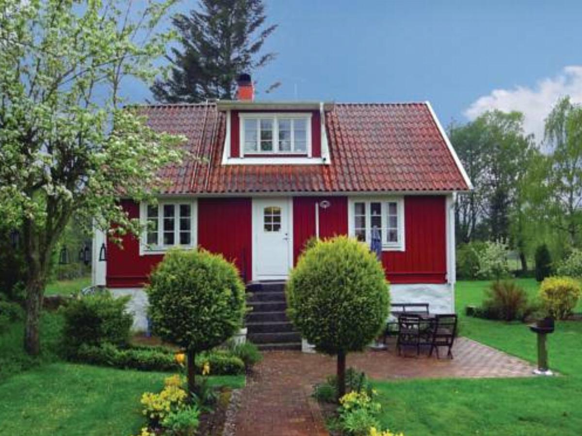 Three-Bedroom Holiday home with a Fireplace in Sölvesborg