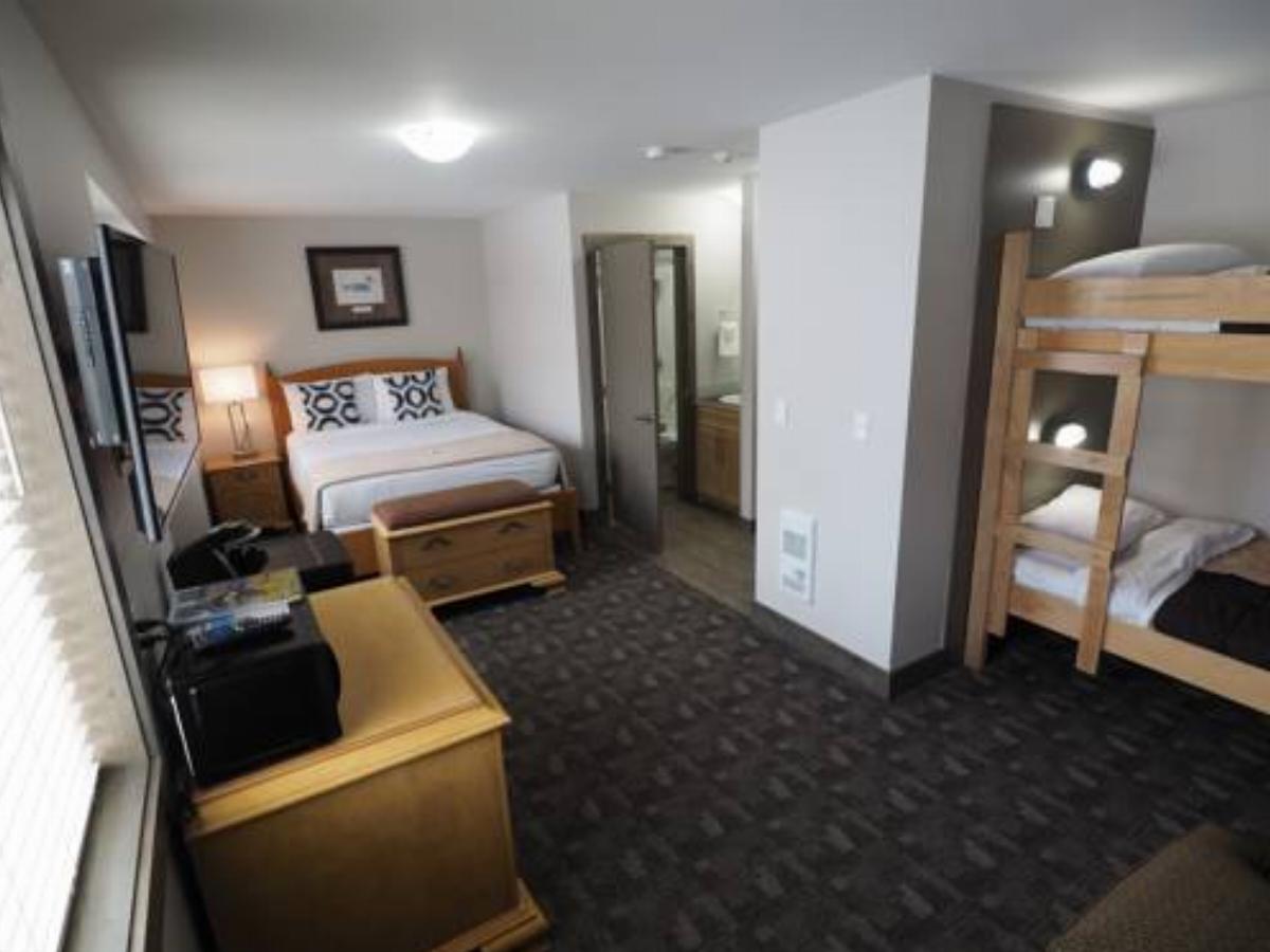 Apex Lodge - 8 Hotel Room