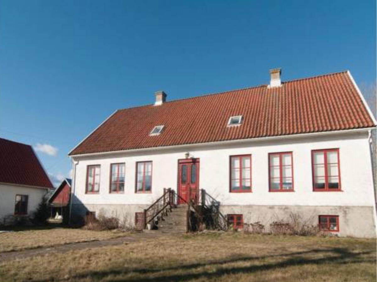 Four-Bedroom Apartment in Hemse