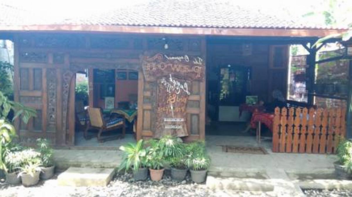 Pawon Bed and Breakfast