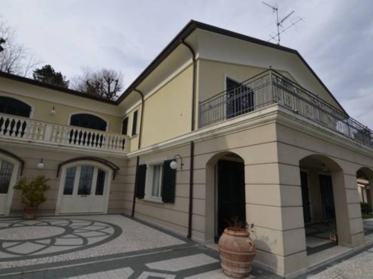 Villa Monti