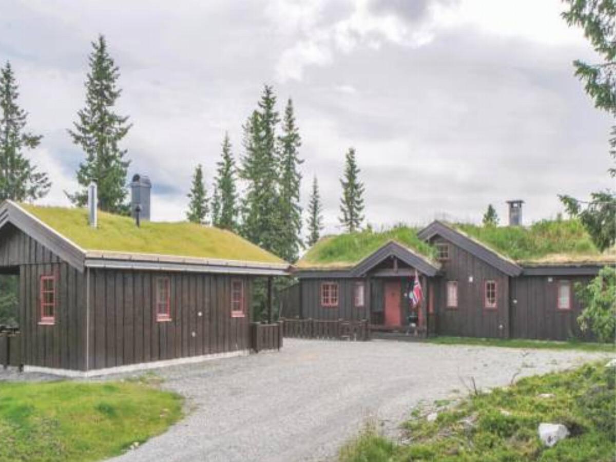 Five-Bedroom Holiday Home in Lillehammer