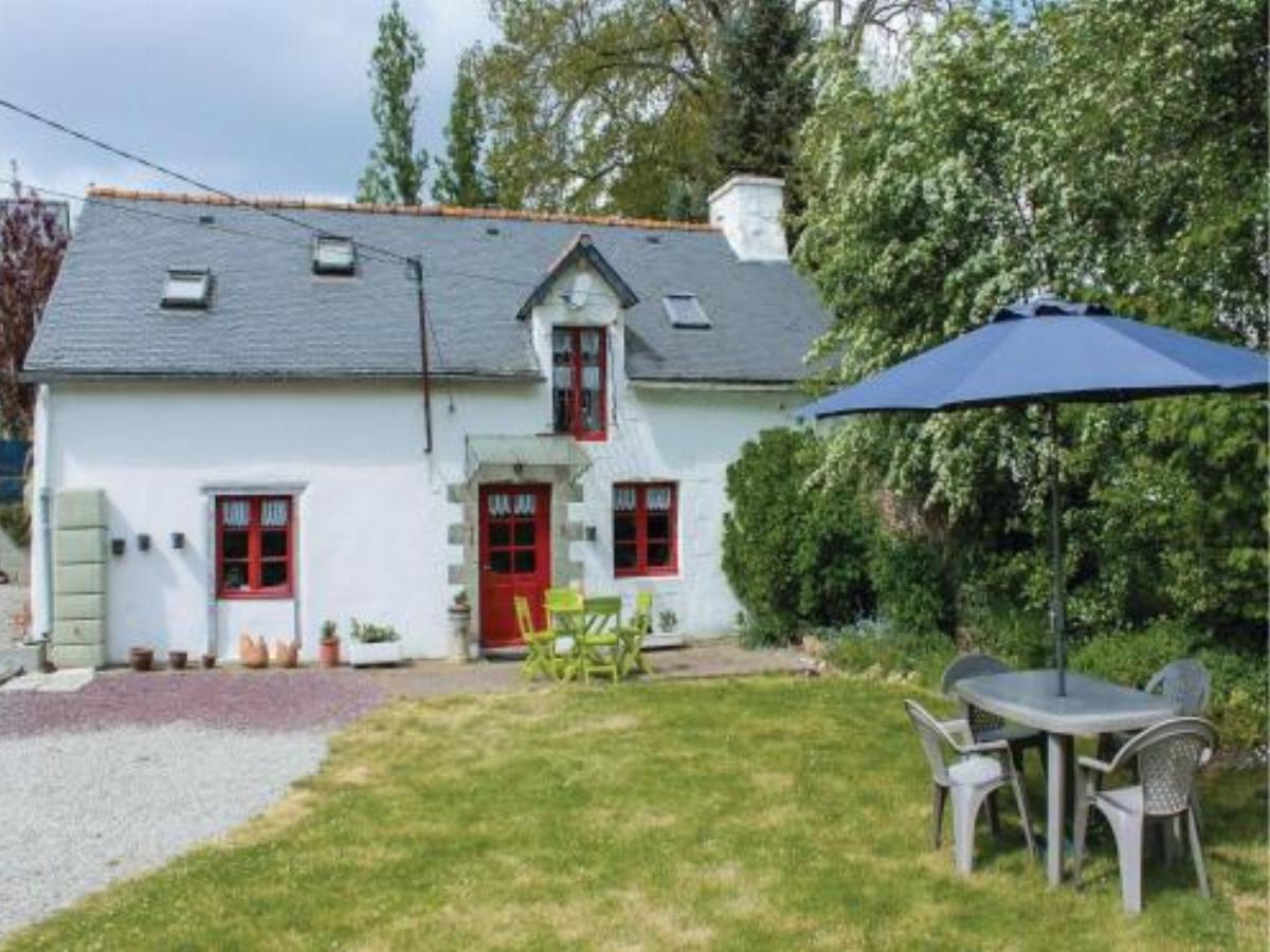 Two-Bedroom Holiday Home in Noyal-Pontivy