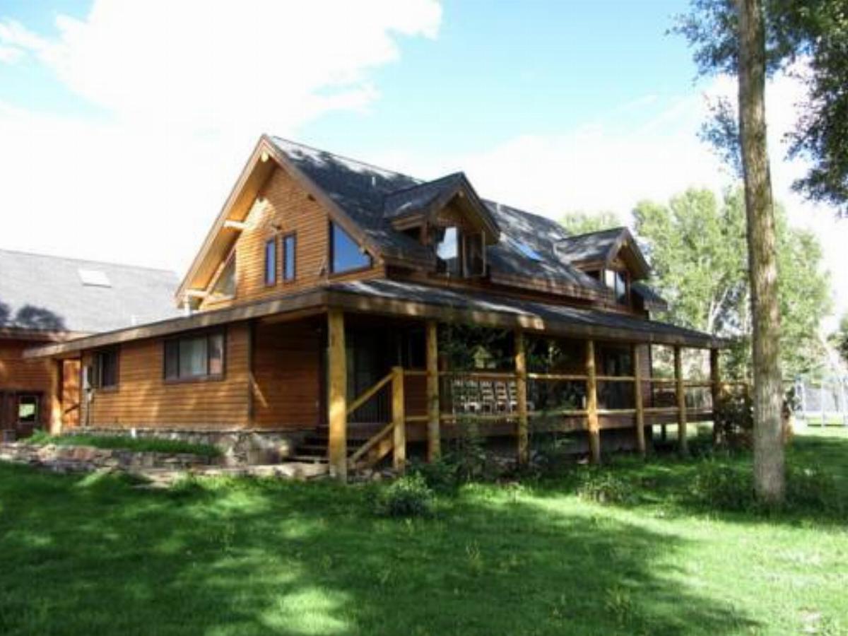 Large Gunnison River Home Sleeps up to 19