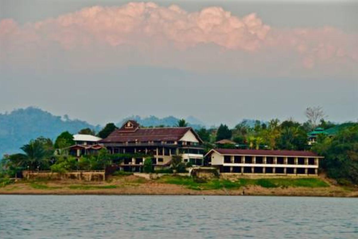 Pornpailin Riverside Resort