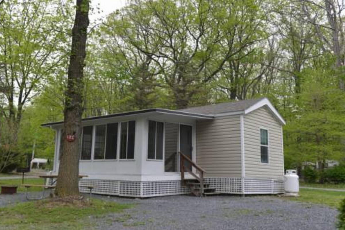 Appalachian Camping Resort Park Model 10