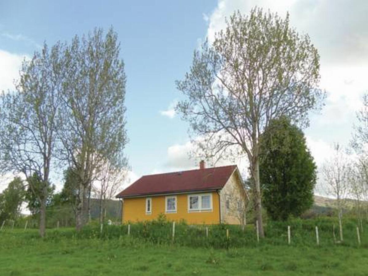 Two-Bedroom Holiday Home in Sortland