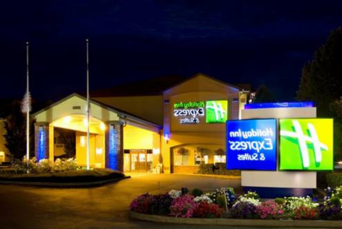 Holiday Inn Express & Suites Springfield