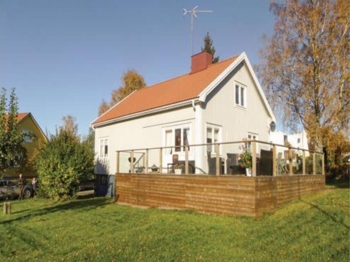 Three-Bedroom Holiday Home in Vagnharad