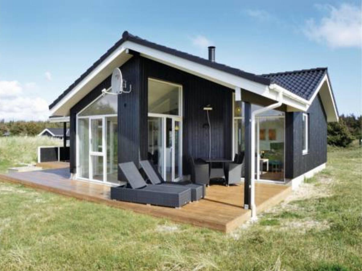 Holiday home Lyngvejen X