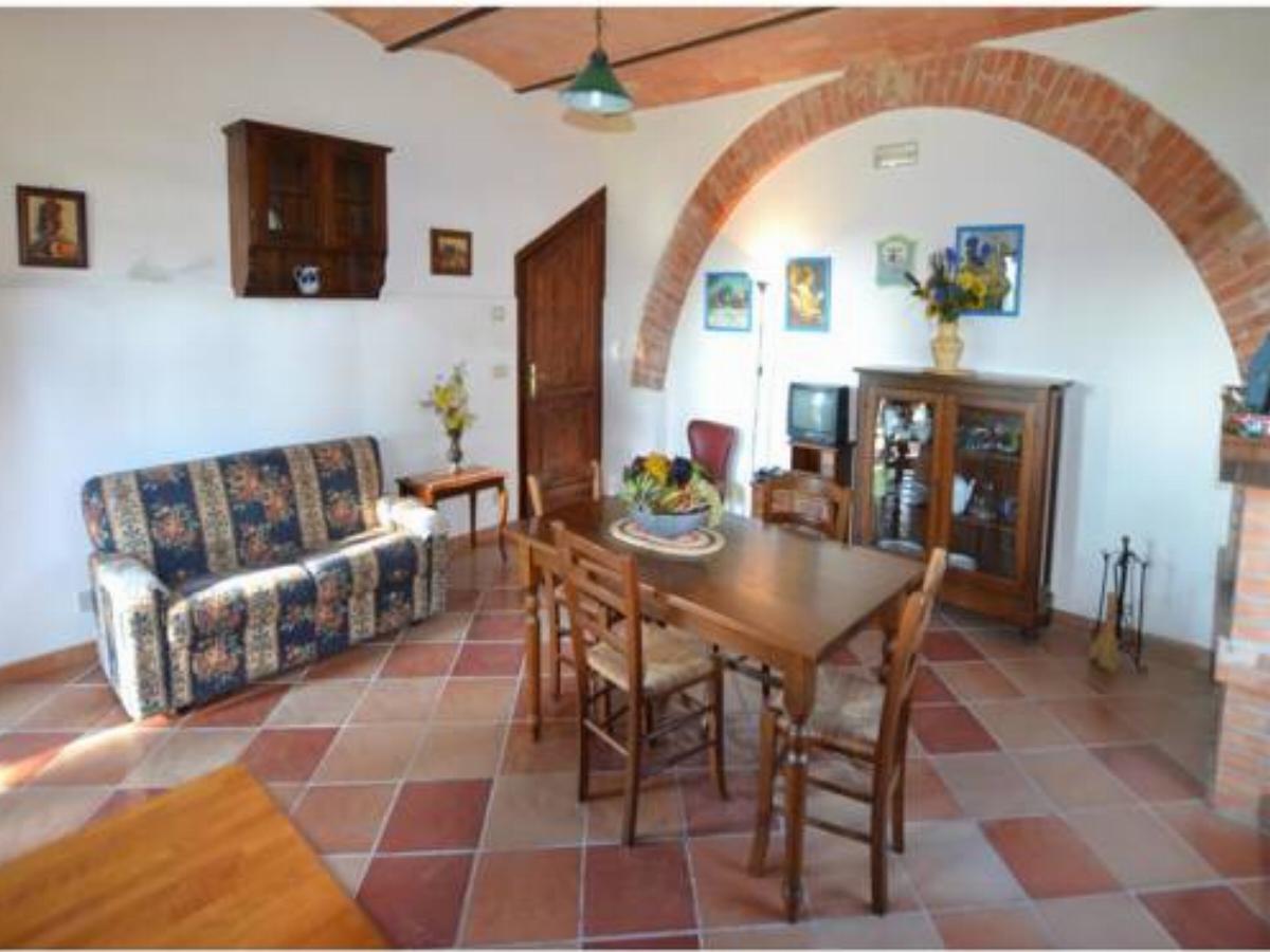 Two-Bedroom Apartment in Montepulciano (SI)
