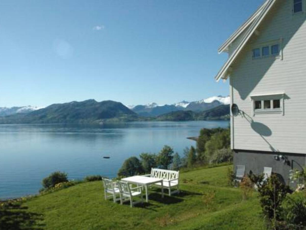Two-Bedroom Holiday home in Lauvstad 2