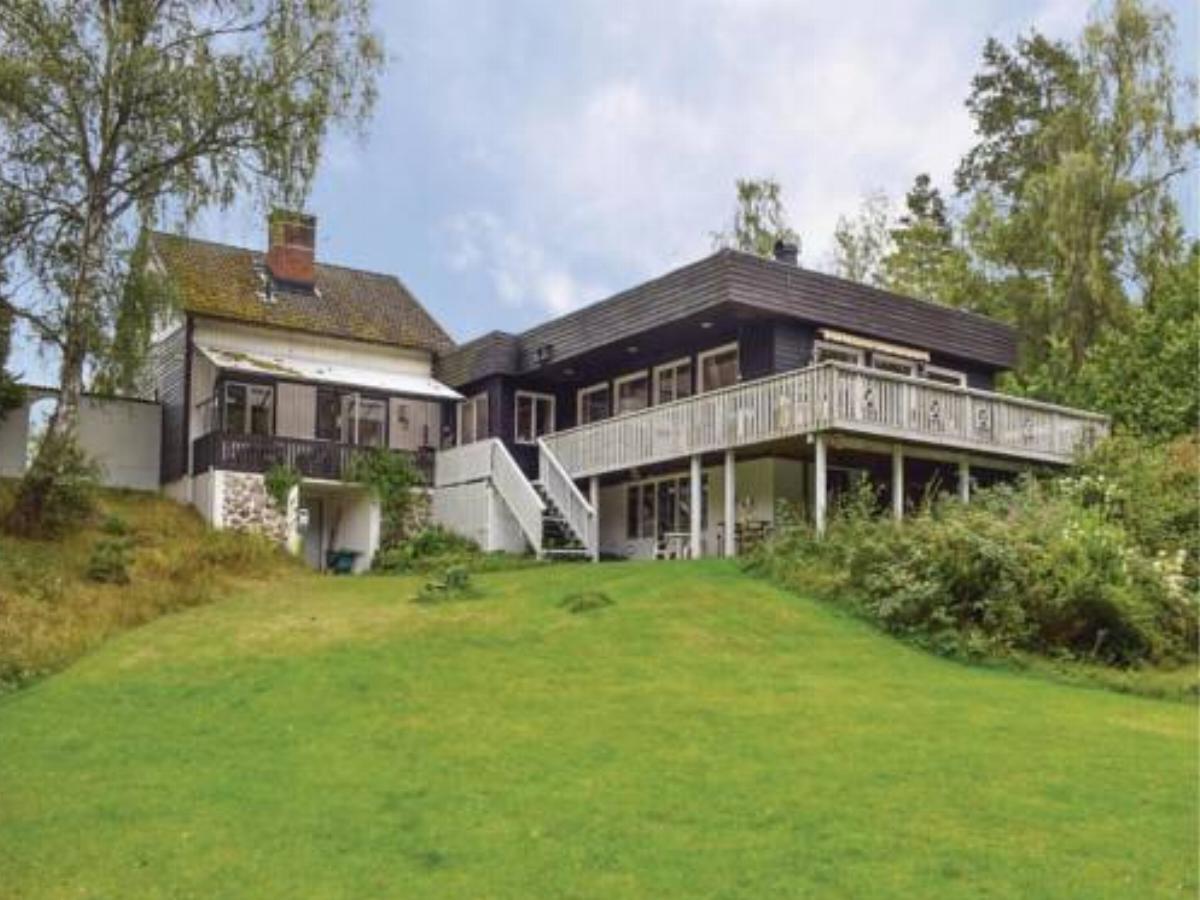 Six-Bedroom Holiday Home in Linneryd