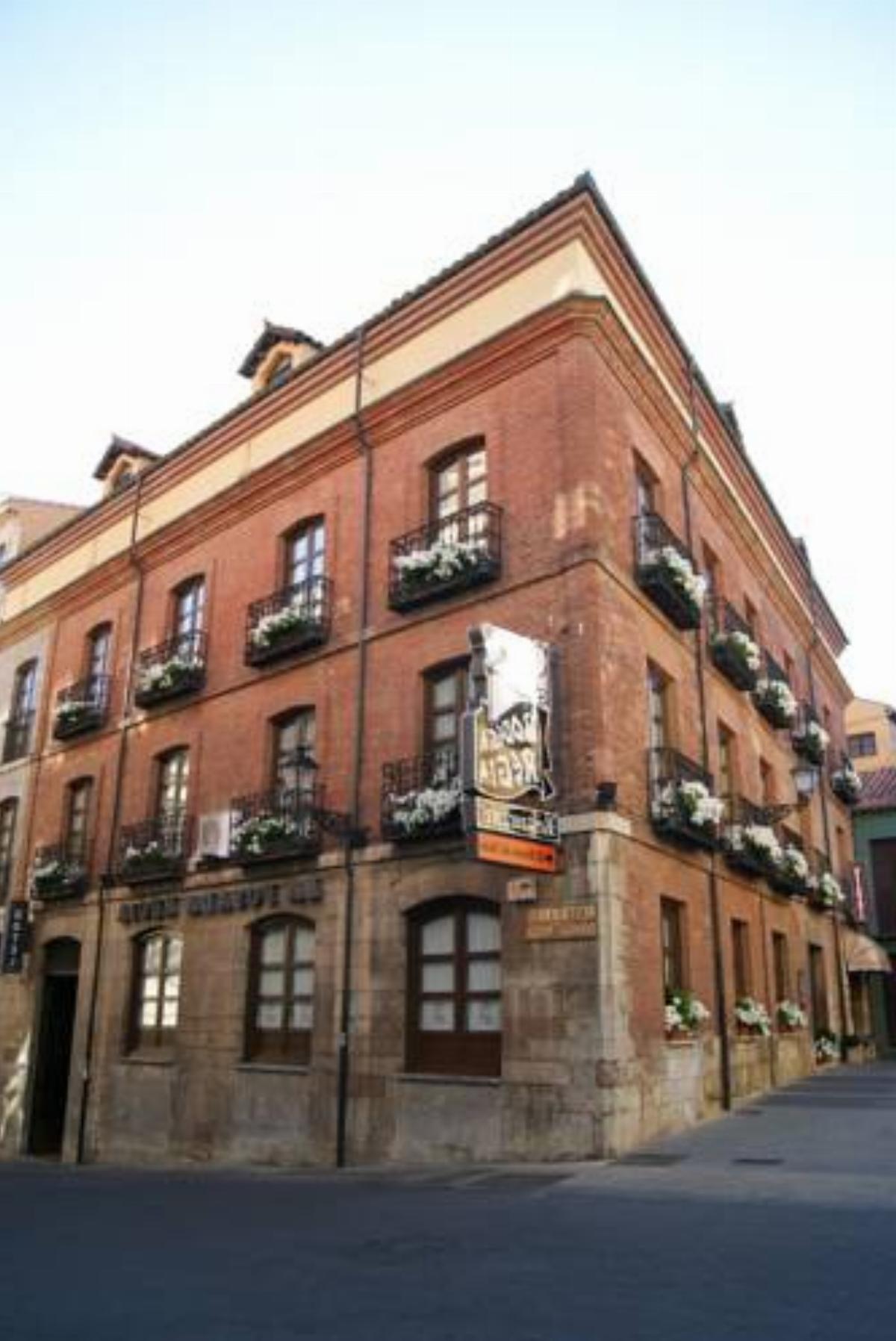 Hotel La Posada Regia