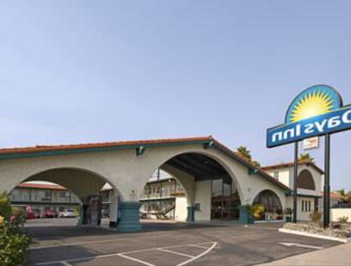 Days Inn Costa Mesa/Newport Beach