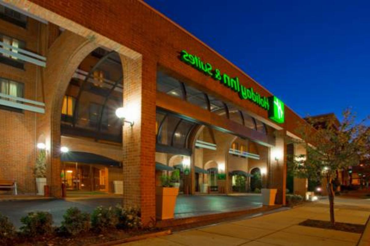 Holiday Inn & Suites Hotel Alexandria - Old Town