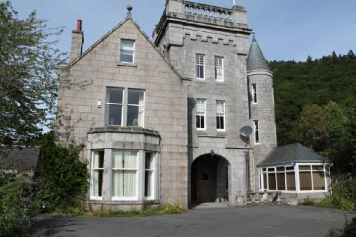 Craigendarroch House